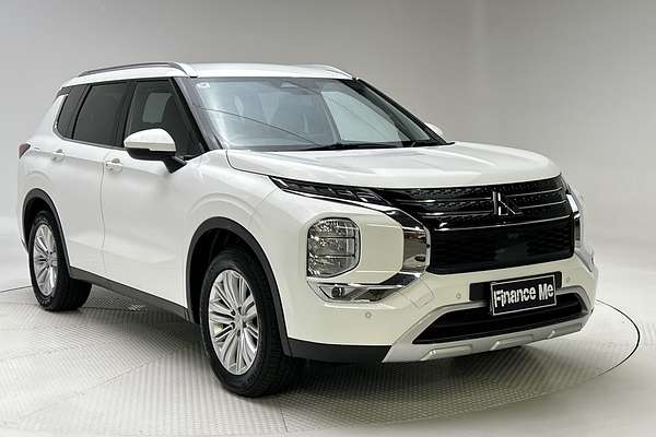 2024 Mitsubishi Outlander LS ZM