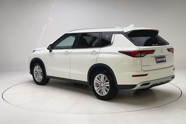 2024 Mitsubishi Outlander LS ZM thumb-5