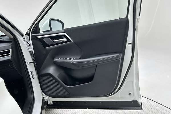 2024 Mitsubishi Outlander LS ZM thumb-18