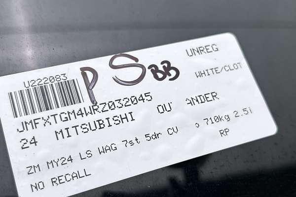 2024 Mitsubishi Outlander LS ZM thumb-23