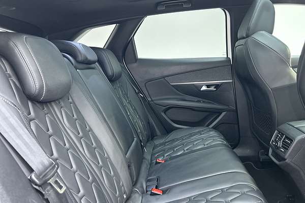 2018 Peugeot 3008 GT P84 thumb-11