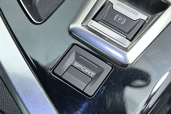 2018 Peugeot 3008 GT P84 thumb-15