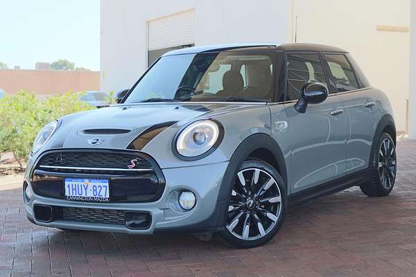 2017 MINI Hatch Cooper S F55
