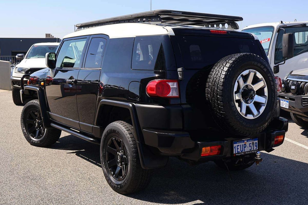 2015 Toyota FJ Cruiser GSJ15R