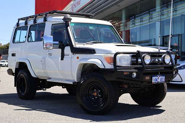 2009 Toyota Landcruiser GXL Troopcarrier VDJ78R