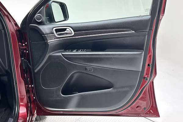 2020 Jeep Grand Cherokee Overland WK thumb-18