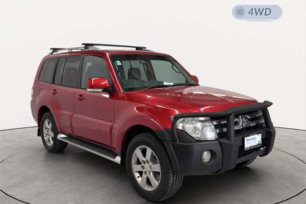 2010 Mitsubishi Pajero VR-X NT
