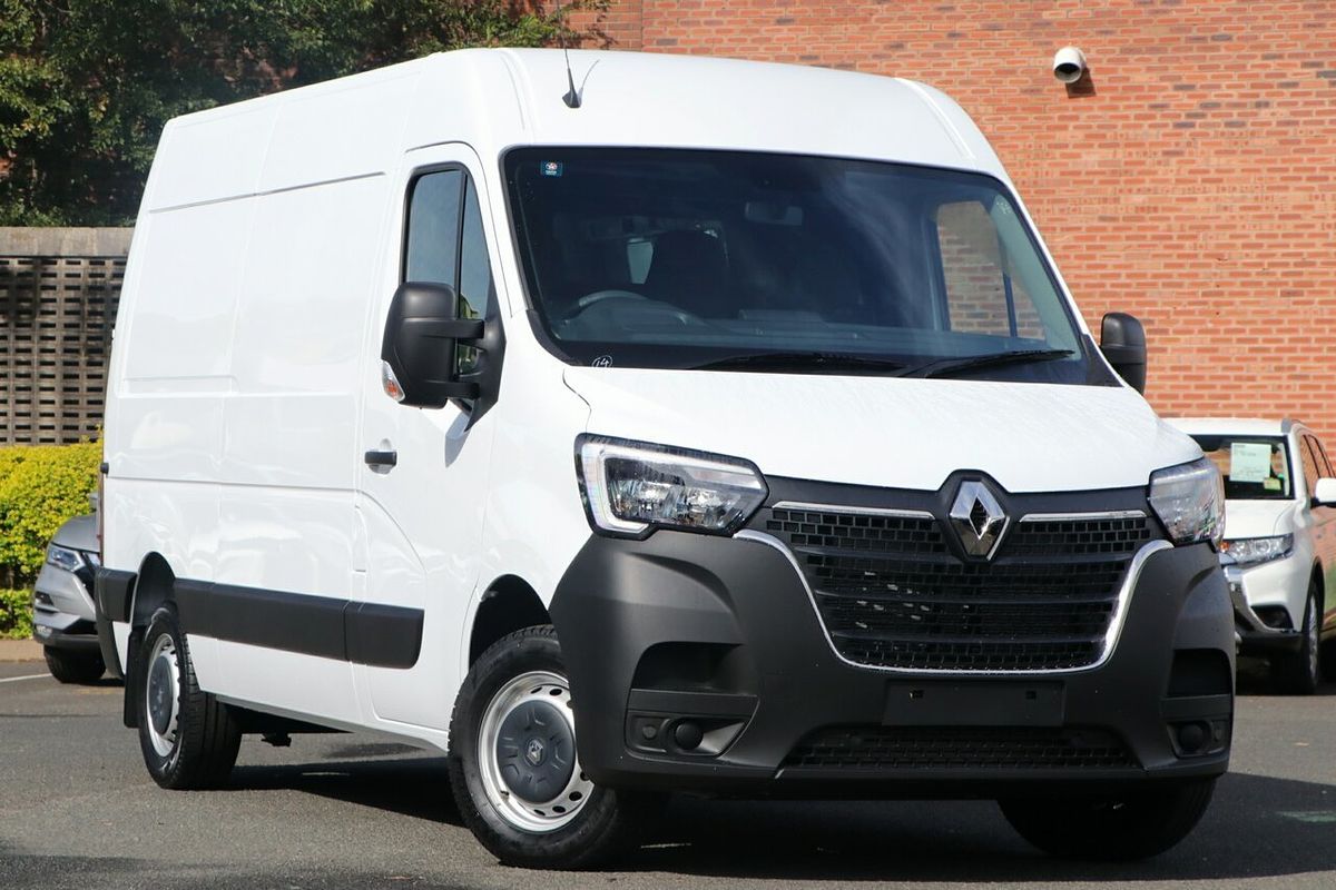 2025 Renault Master Pro 110kW X62 Phase 2 MWB Mid Roof