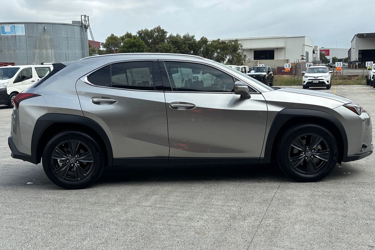 2023 Lexus UX UX250h Luxury MZAH10R