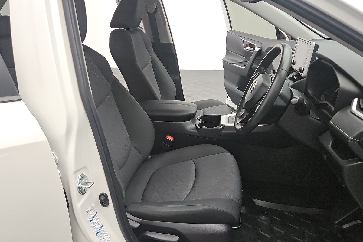 2021 Toyota RAV4 GXL AXAH54R