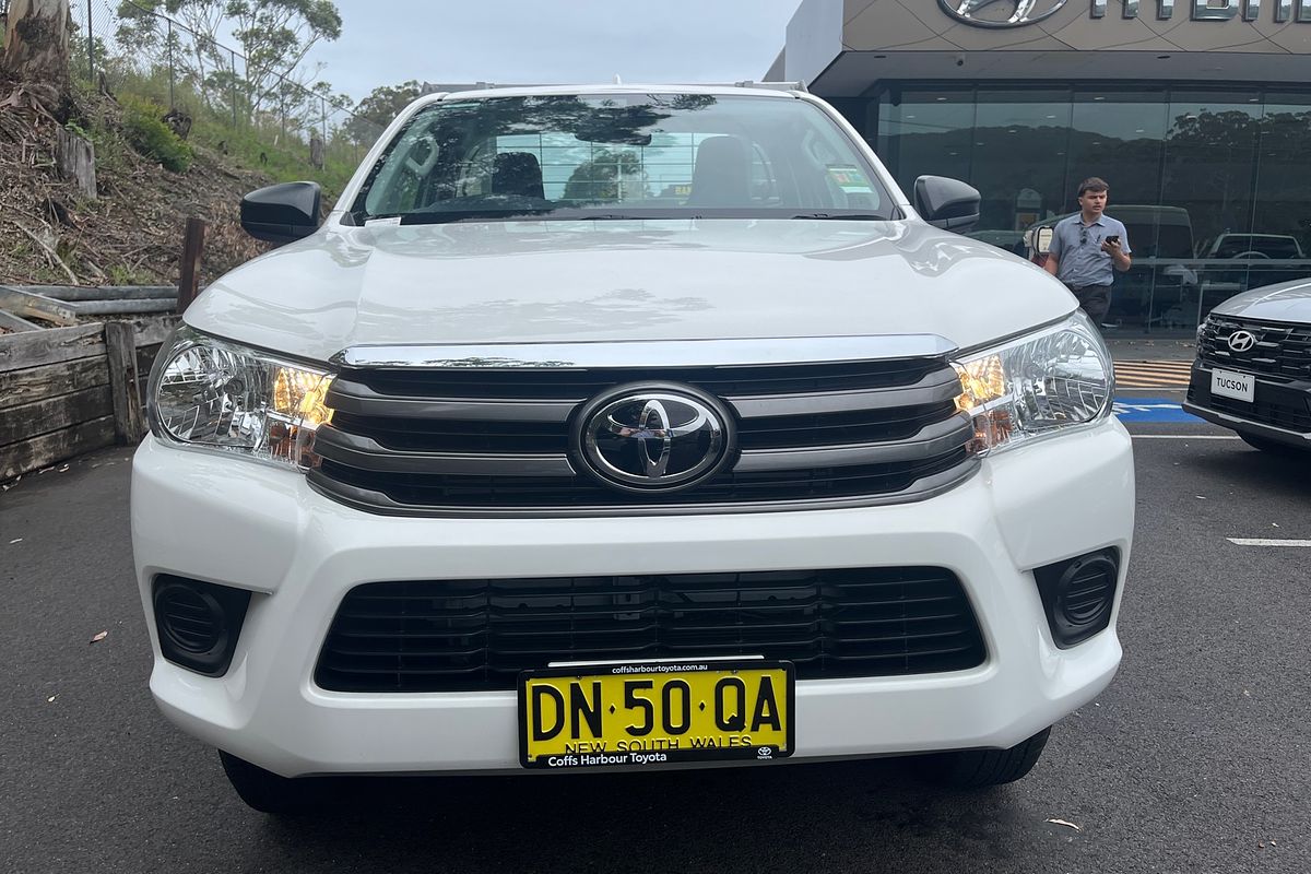 2024 Toyota Hilux SR GUN126R 4X4