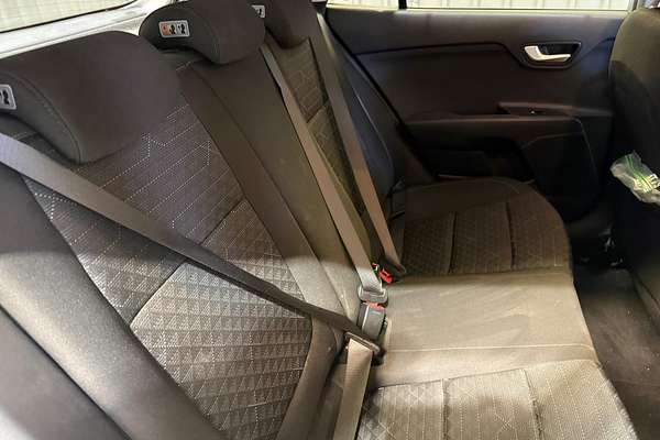 2017 Kia Rio S YB thumb-16