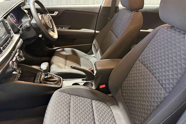 2017 Kia Rio S YB thumb-21