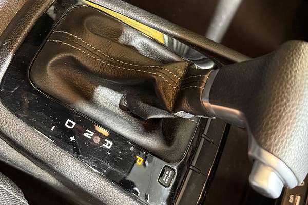 2017 Kia Rio S YB thumb-22