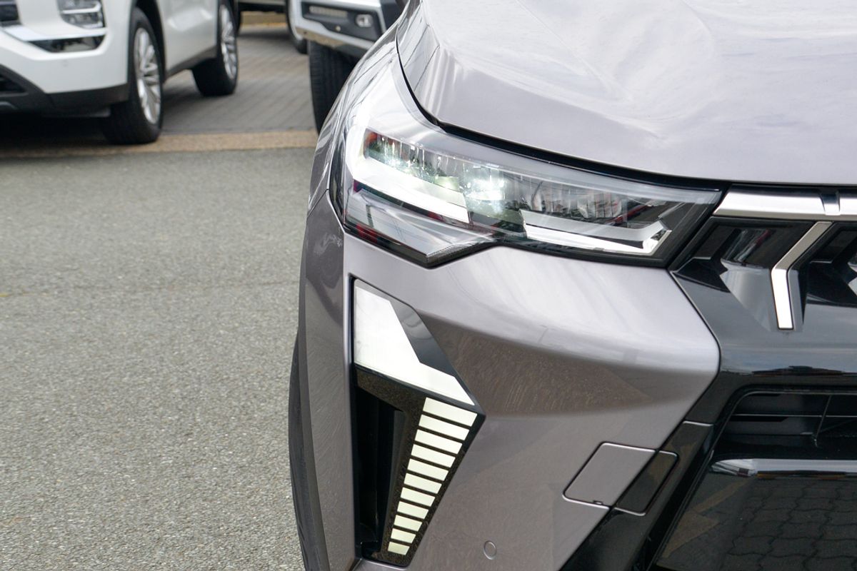 2025 Mitsubishi ASX Exceed XE