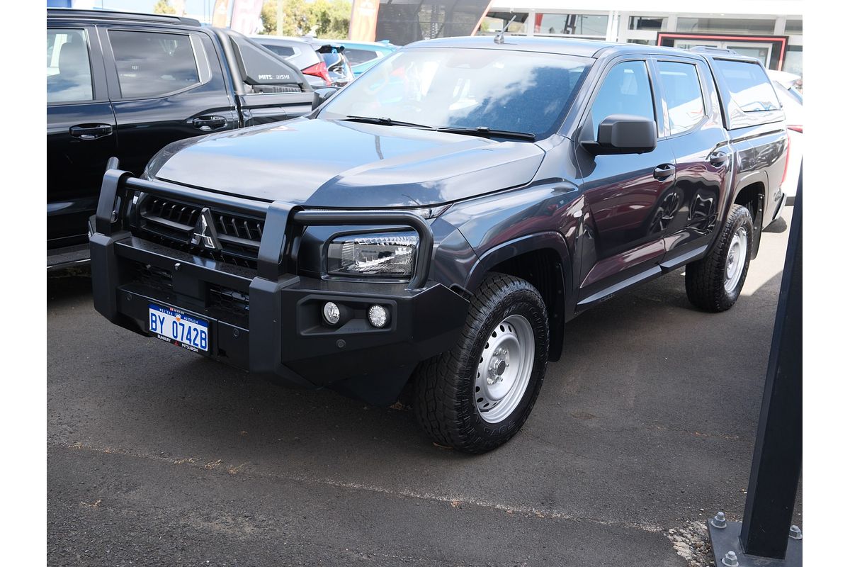 2025 Mitsubishi Triton GLX MV 4X4