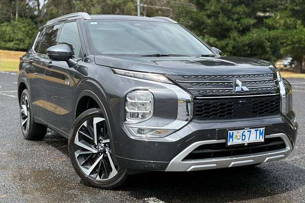 2024 Mitsubishi Outlander Exceed Tourer ZM