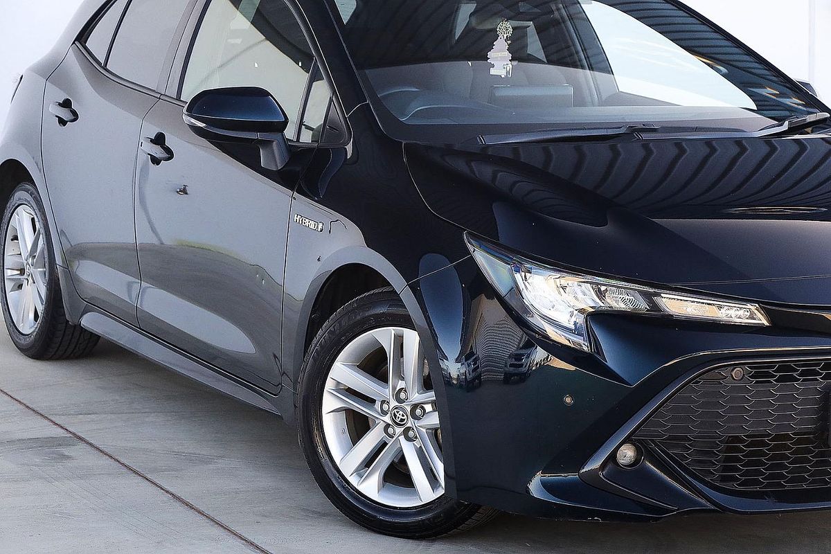 2022 Toyota Corolla SX Hybrid ZWE211R