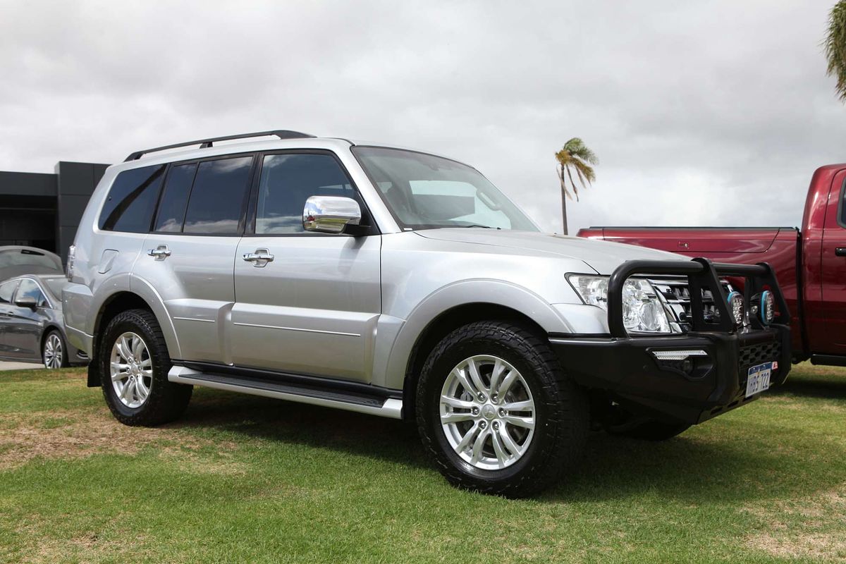 2018 Mitsubishi Pajero GLS NX