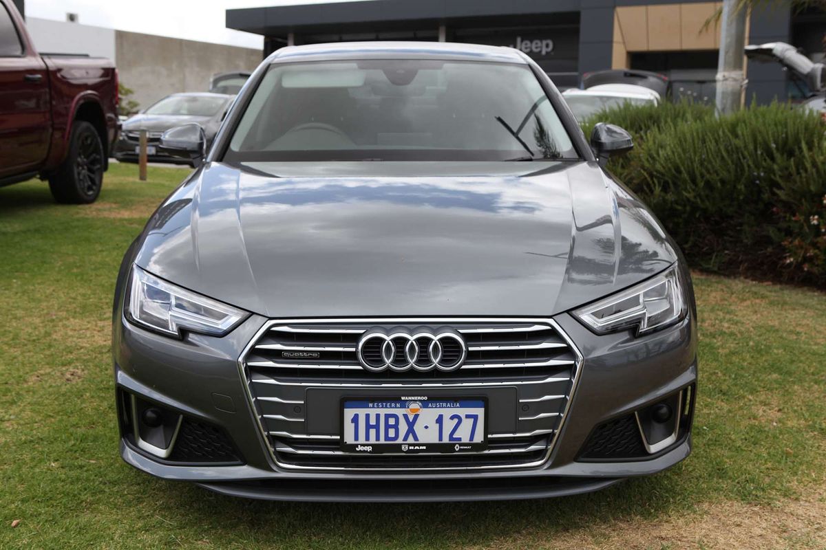 2019 Audi A4 45 TFSI S line B9
