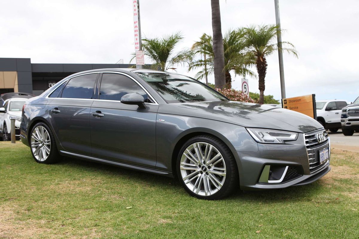 2019 Audi A4 45 TFSI S line B9