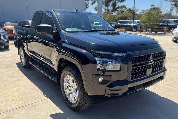 2025 Mitsubishi Triton GLX+ MV 4X4