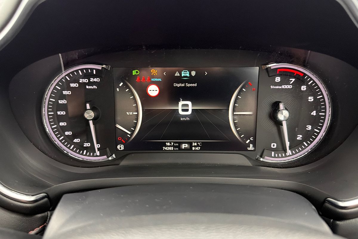 2022 MG HS Essence SAS23