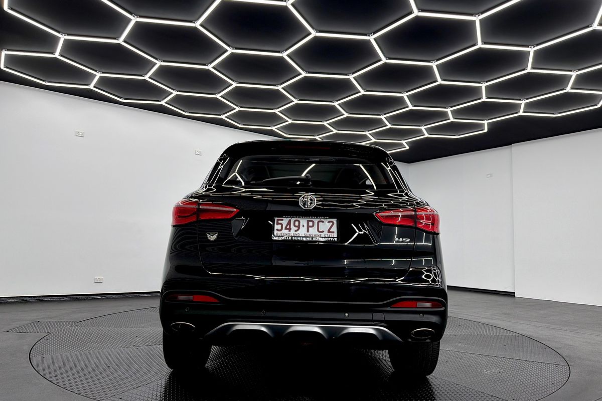 2022 MG HS Essence SAS23