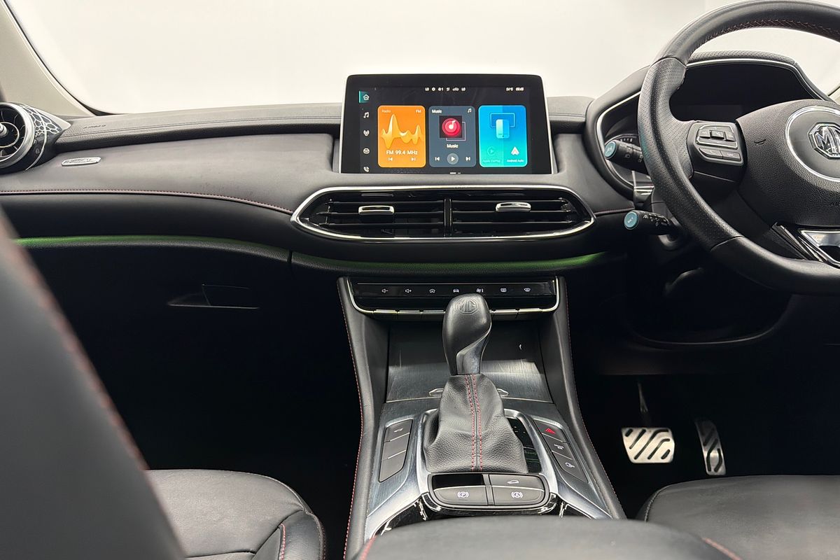 2022 MG HS Essence SAS23