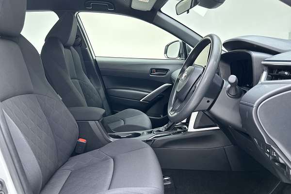 2024 Toyota Corolla Cross GX MXGA10R thumb-12