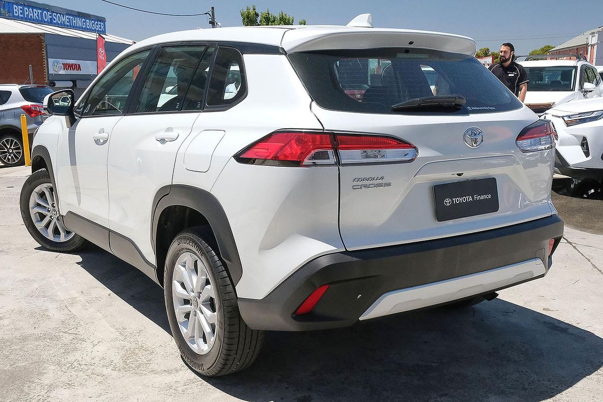 2024 Toyota Corolla Cross GX MXGA10R