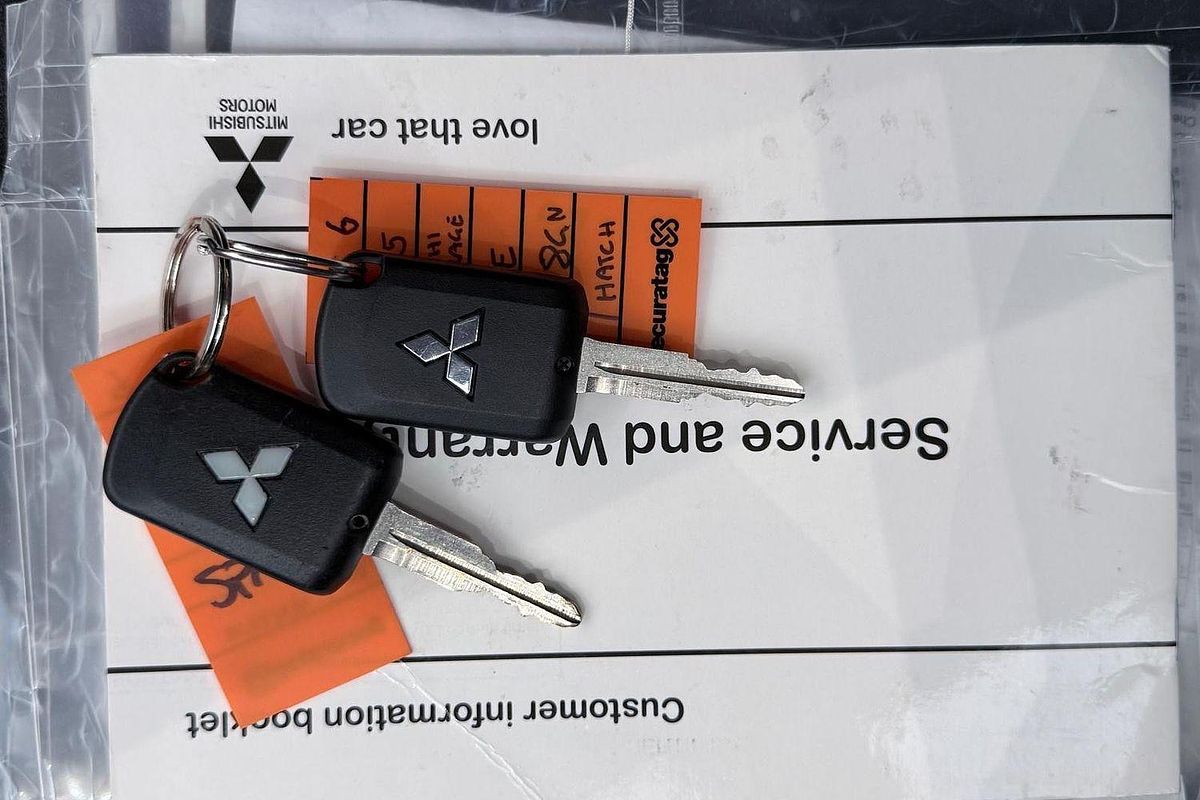 2016 Mitsubishi Mirage ES LA