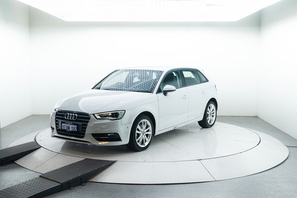 2013 Audi A3 Attraction 8V