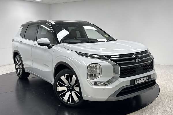 2025 Mitsubishi Outlander Exceed Tourer ZM