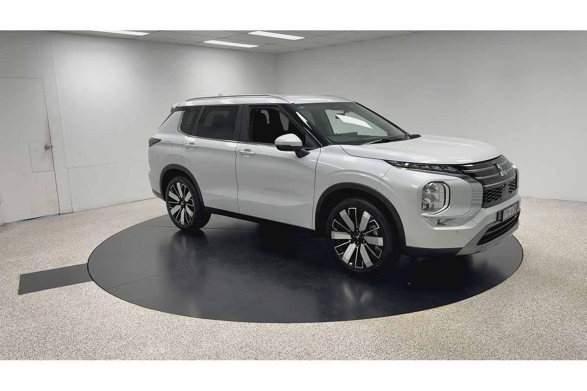 2025 Mitsubishi Outlander Aspire ZM