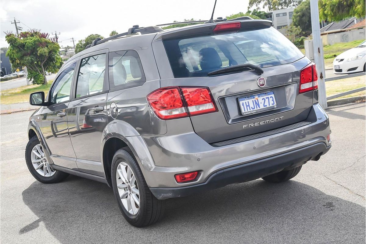 2014 Fiat Freemont Base JF