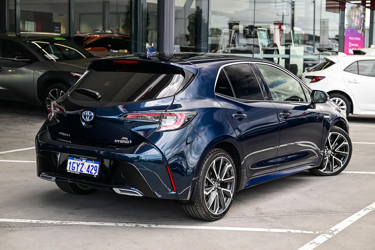 2019 Toyota COROLLA ZR HYBRID ZWE211R