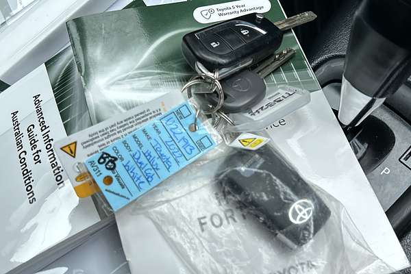 2022 Toyota Hilux SR GUN126R 4X4 thumb-22