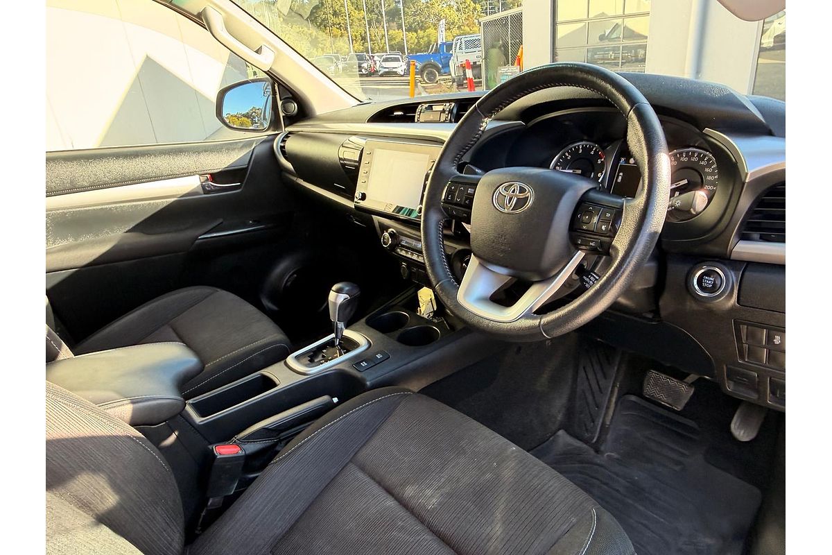 2020 Toyota Hilux SR5 GUN126R 4X4