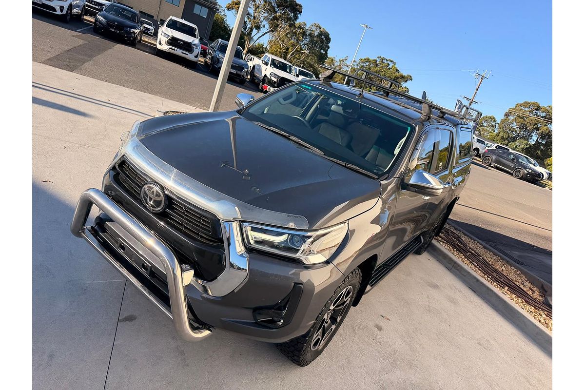 2020 Toyota Hilux SR5 GUN126R 4X4