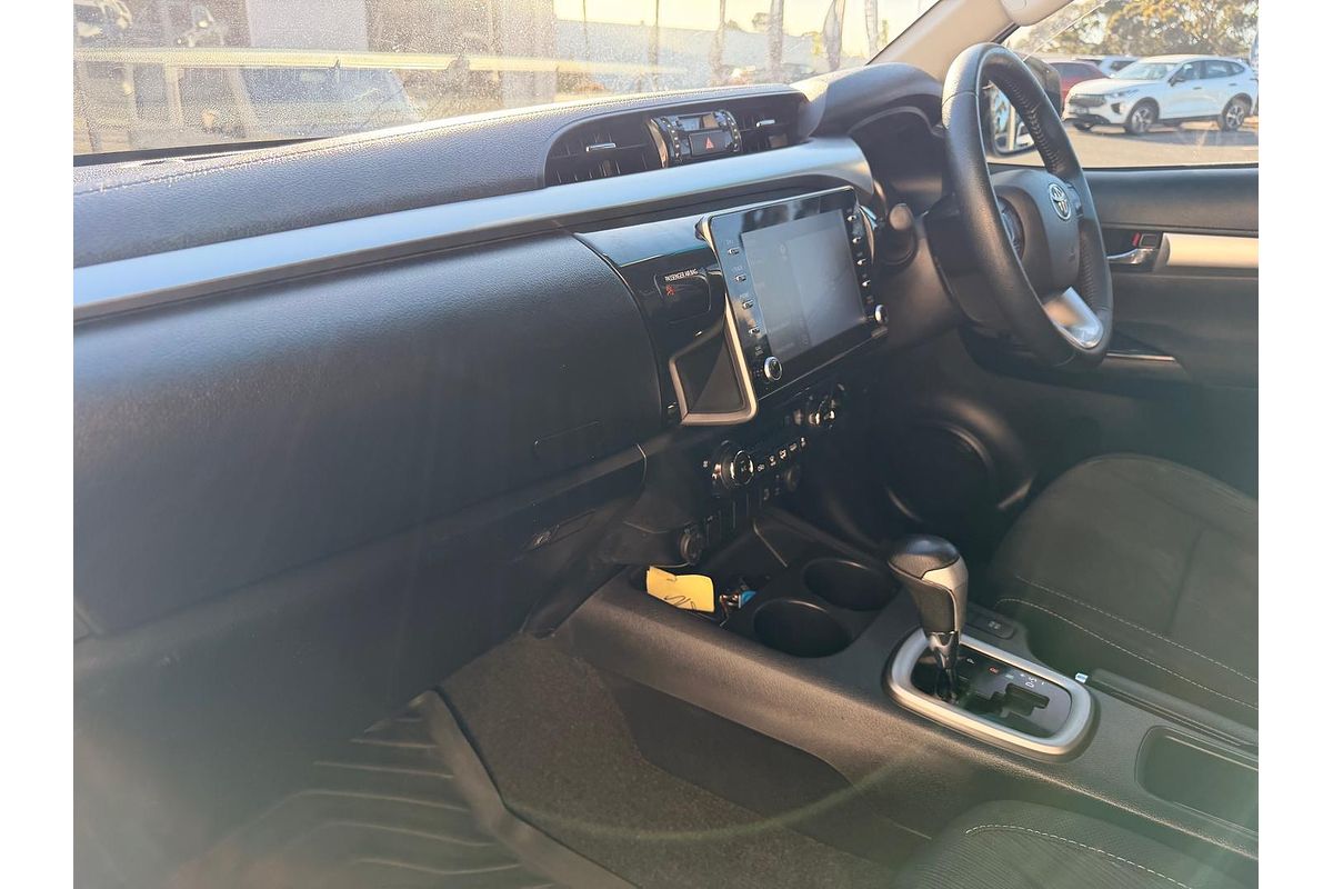 2020 Toyota Hilux SR5 GUN126R 4X4