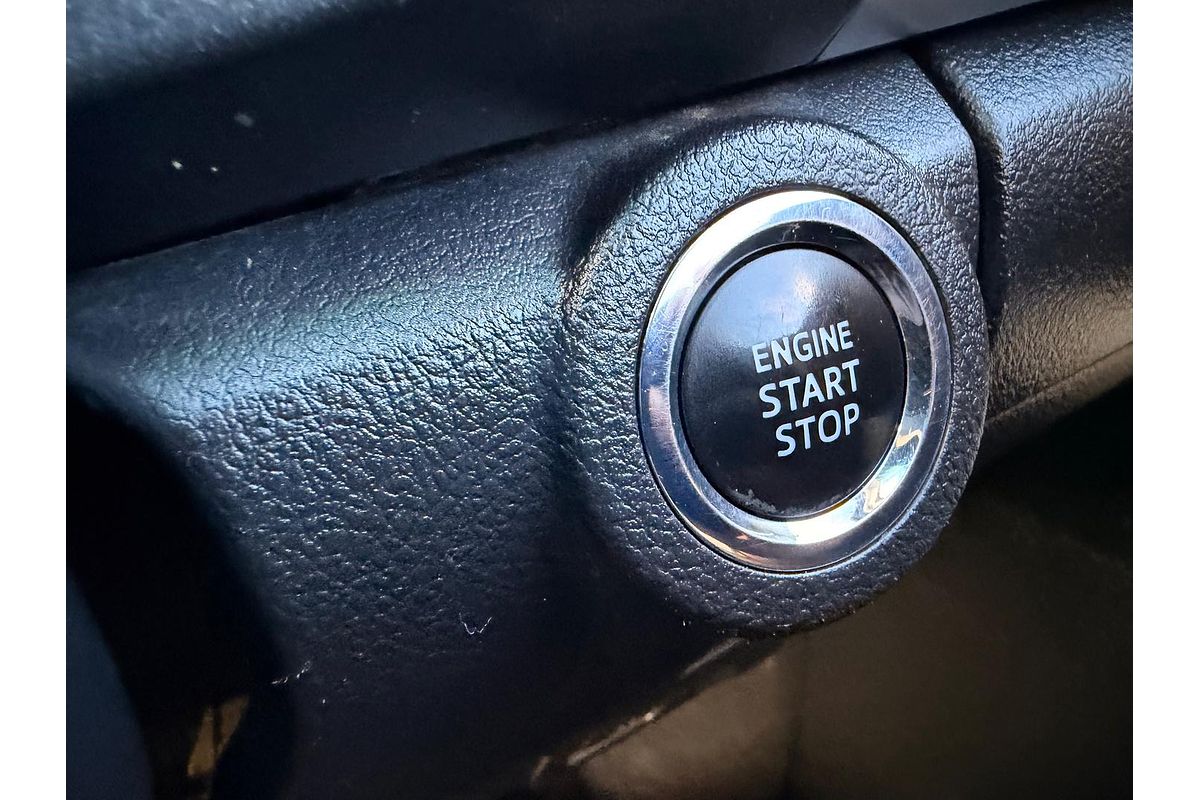 2020 Toyota Hilux SR5 GUN126R 4X4