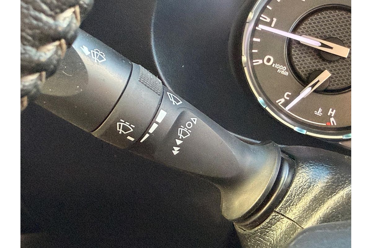 2020 Toyota Hilux SR5 GUN126R 4X4