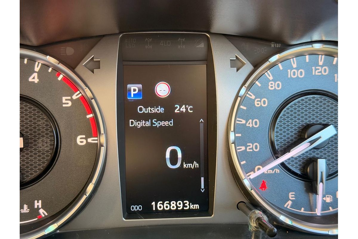 2020 Toyota Hilux SR5 GUN126R 4X4