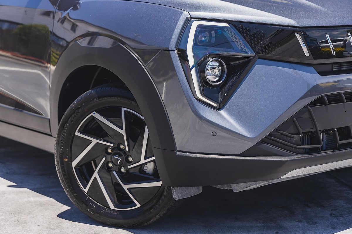 2025 Mahindra XUV3XO AX7L