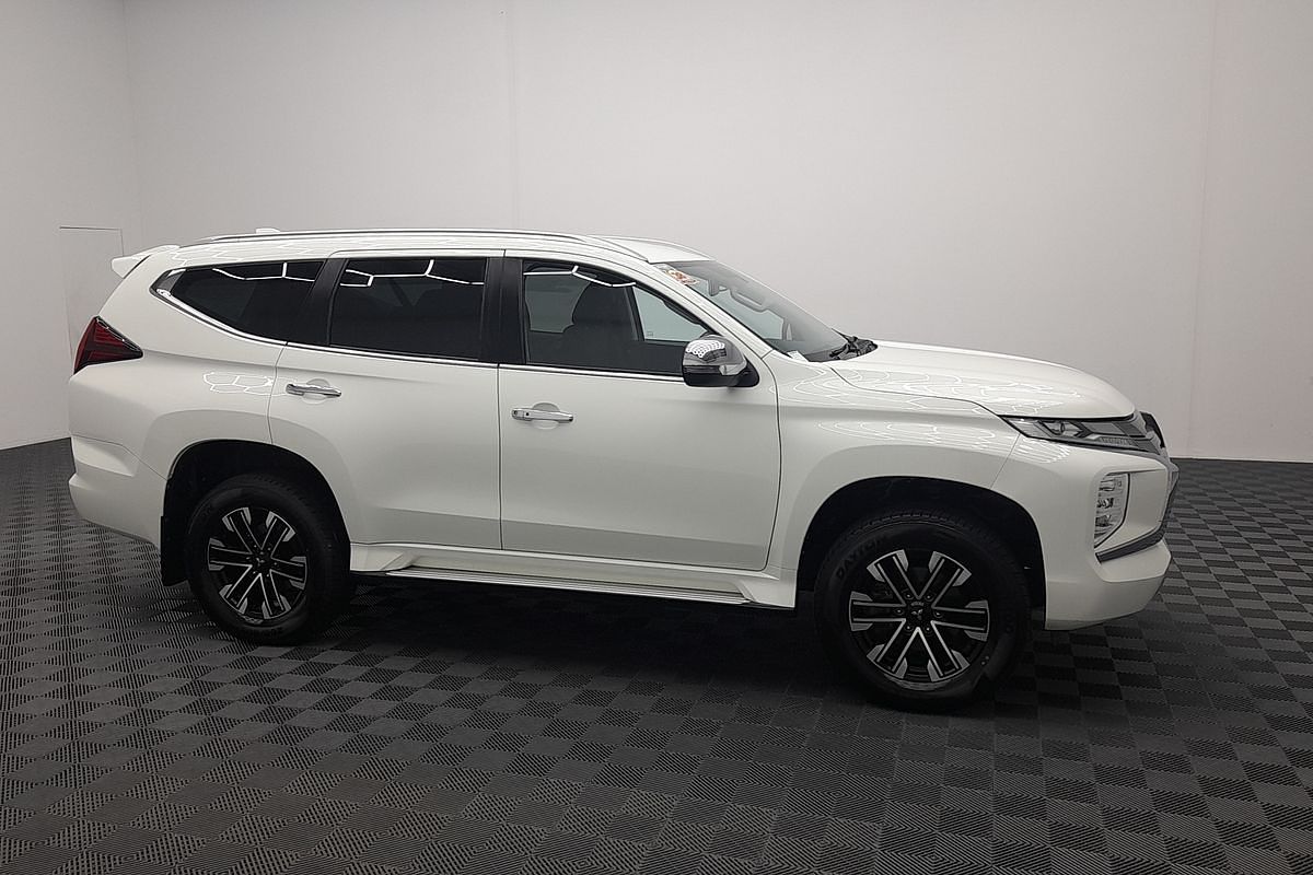 2022 Mitsubishi Pajero Sport GLS QF