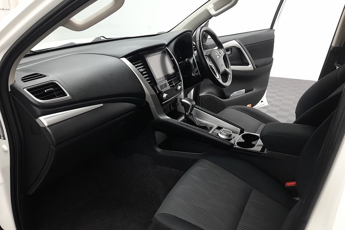 2022 Mitsubishi Pajero Sport GLS QF