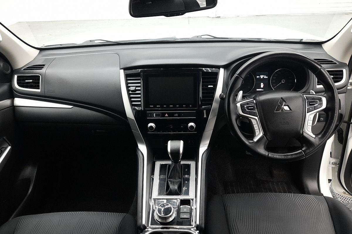 2022 Mitsubishi Pajero Sport GLS QF