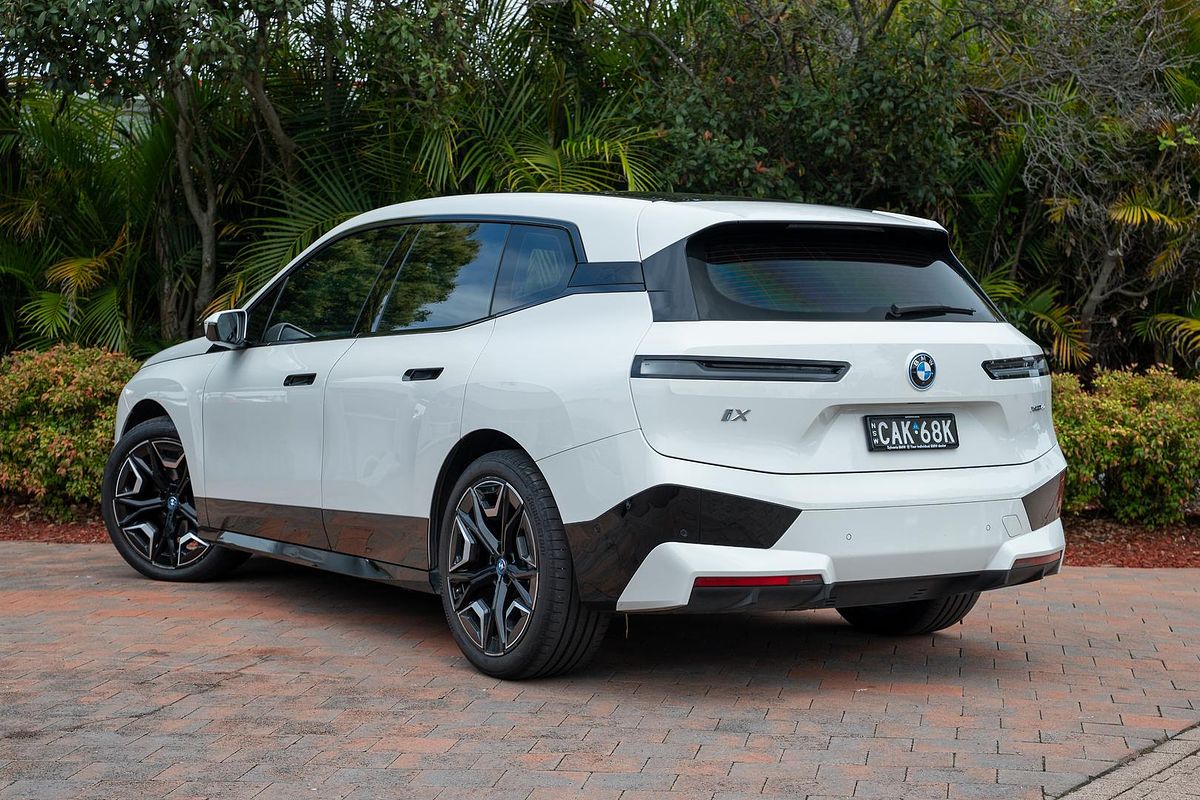 2022 BMW iX xDrive40 I20