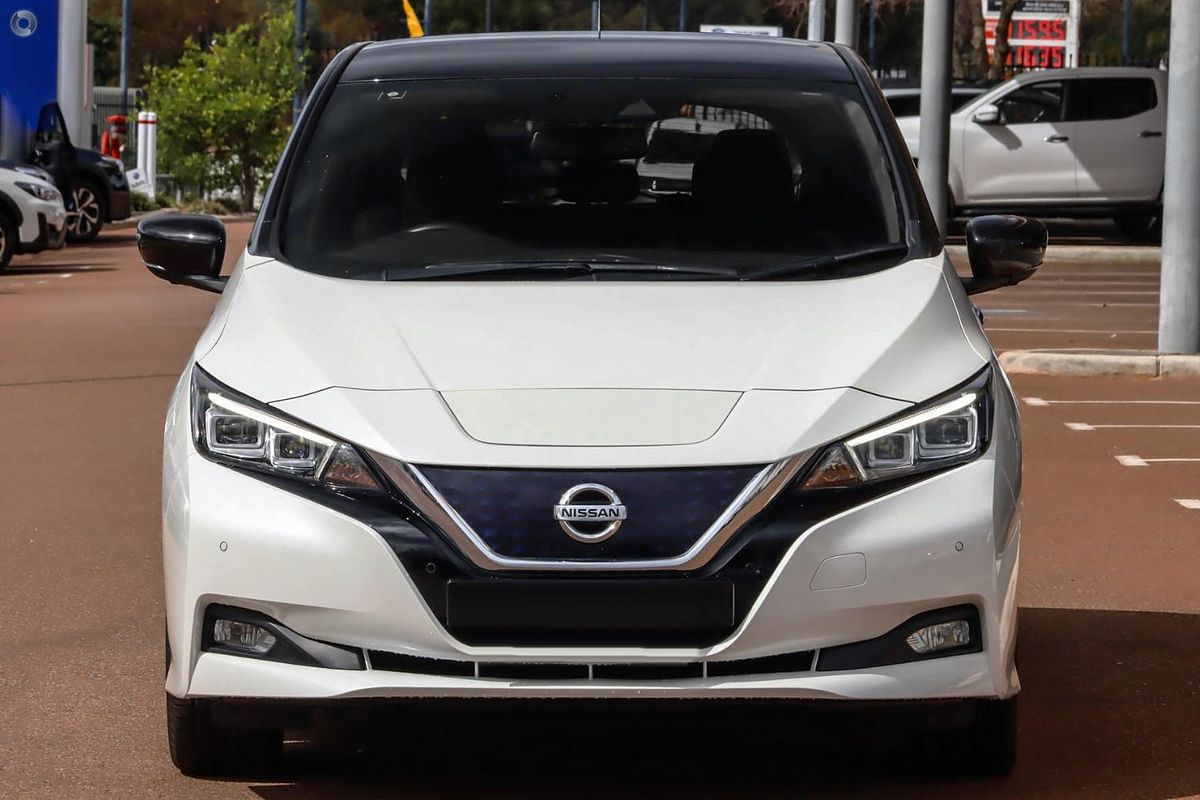 2020 Nissan LEAF ZE1